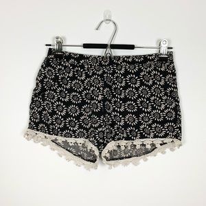 Arizona Jean Co Patterned Crochet Hem Comfy Shorts